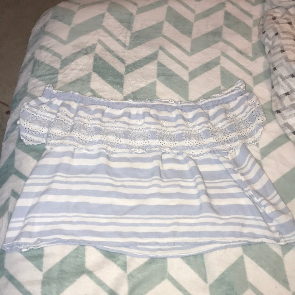 off the shoulder crop top!!